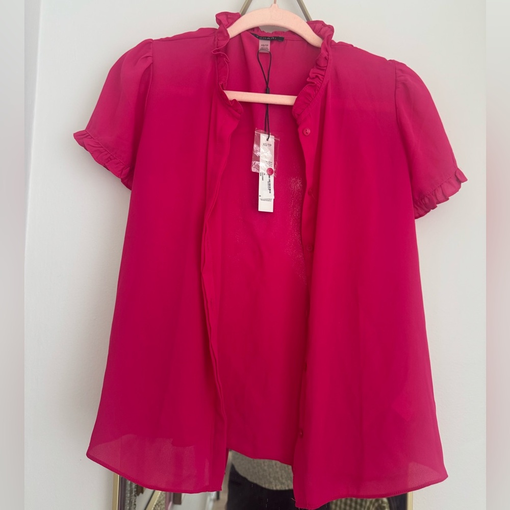 NWT Tahari Ruffled Collar Short Sleeve Blouse - Vibrant Pink